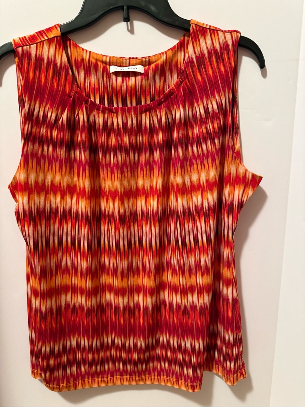 Calvin Klein Sleeveless Red and Orange Patterned Tank